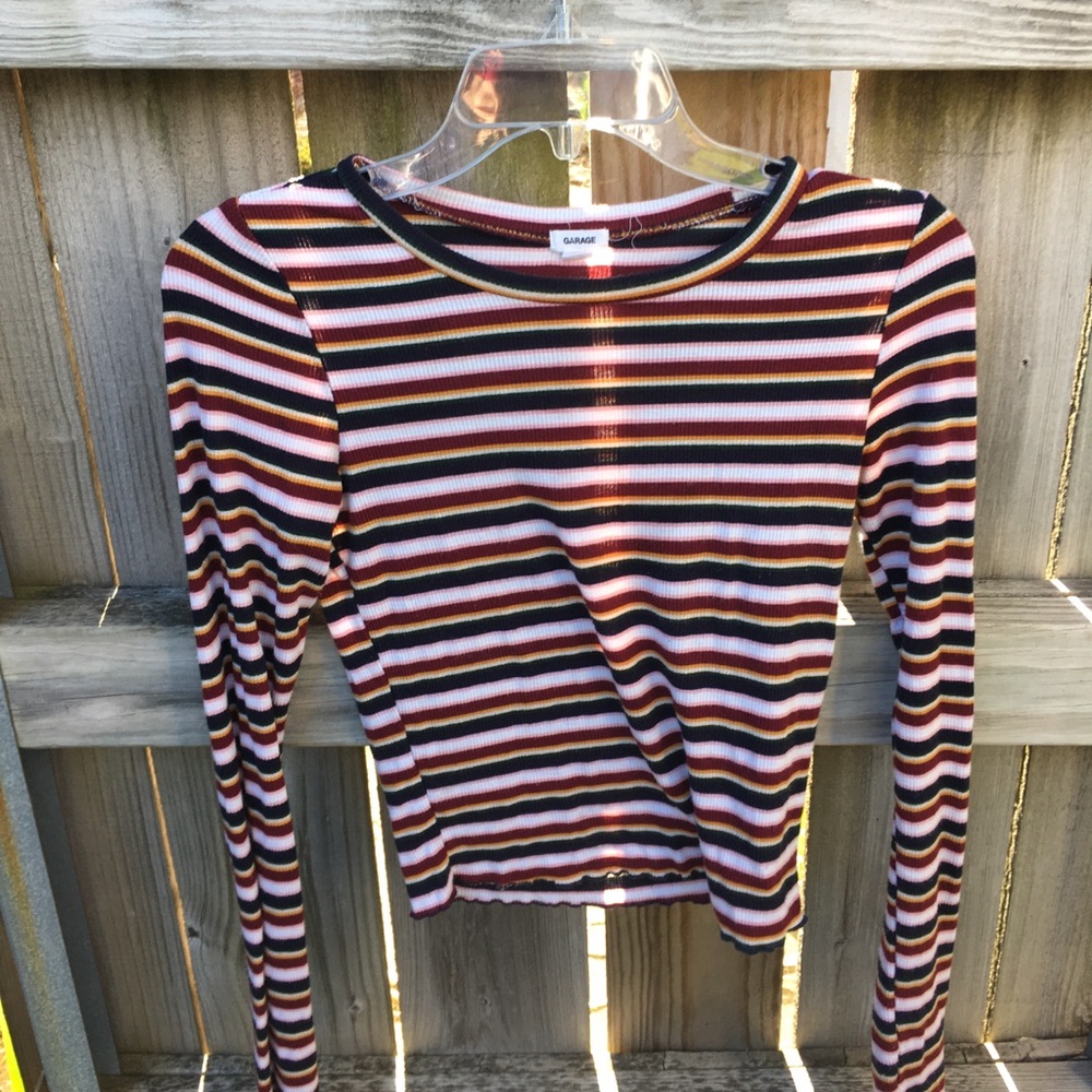 Cropped long sleeve top!!